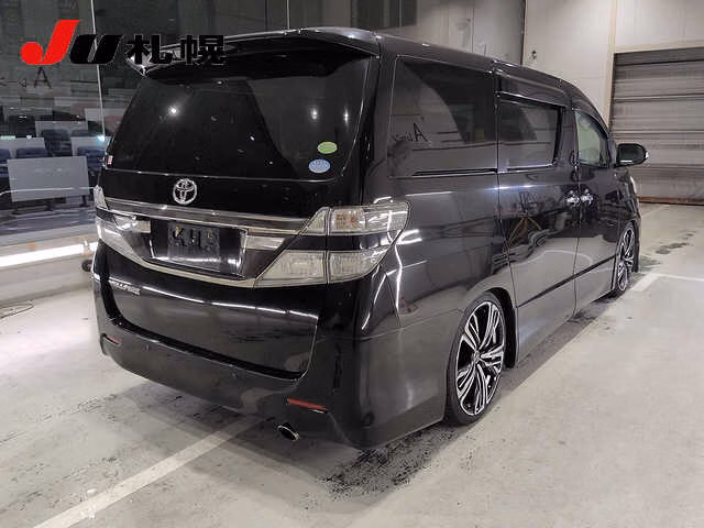 TOYOTA VELLFIRE