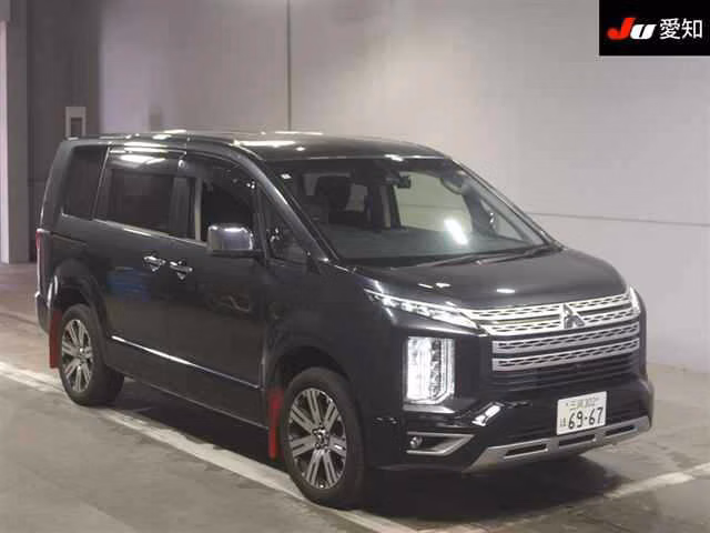 MITSUBISHI DELICA D:5