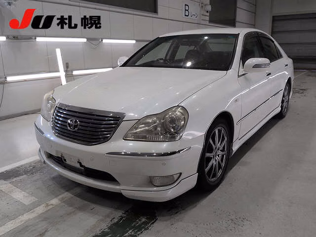 TOYOTA CROWN MAJESTA