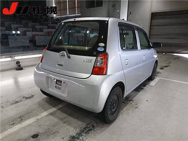 DAIHATSU ESSE