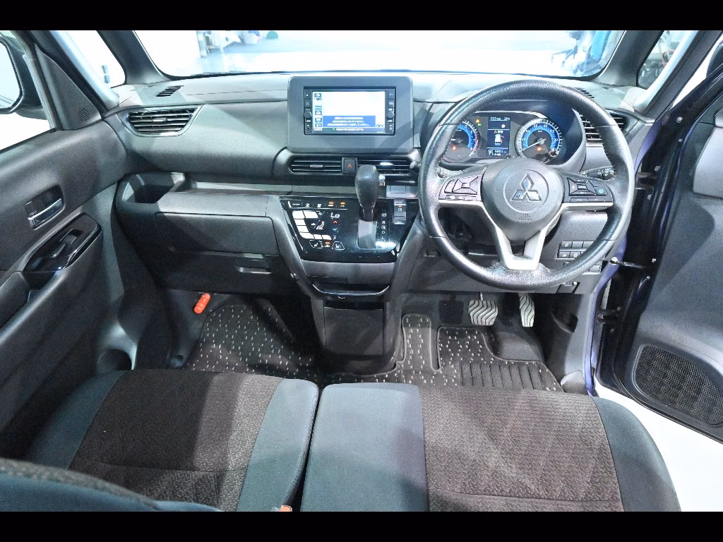 MITSUBISHI EK SPACE