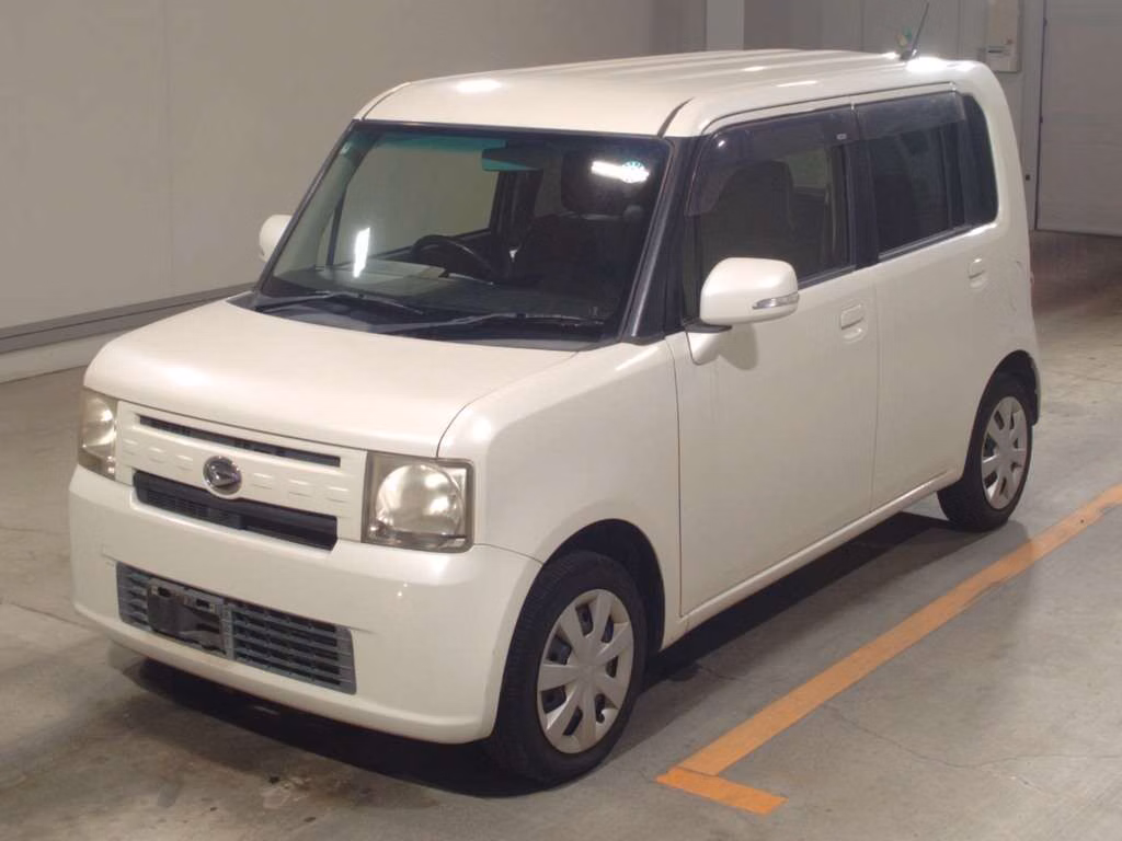 DAIHATSU MOVE CONTE