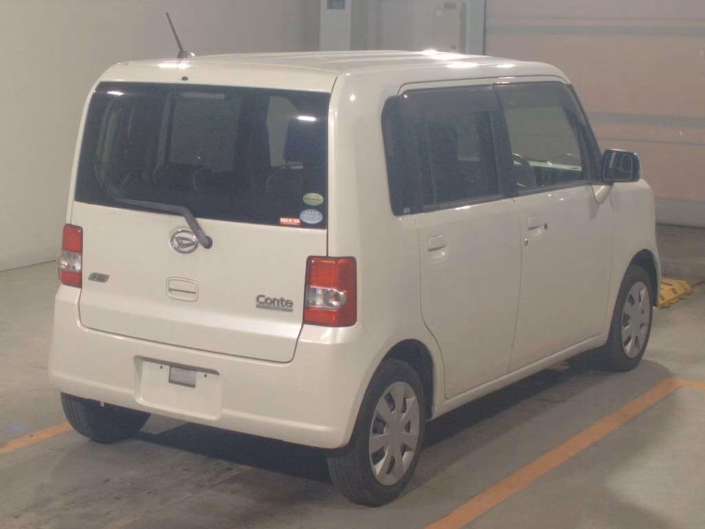 DAIHATSU MOVE CONTE