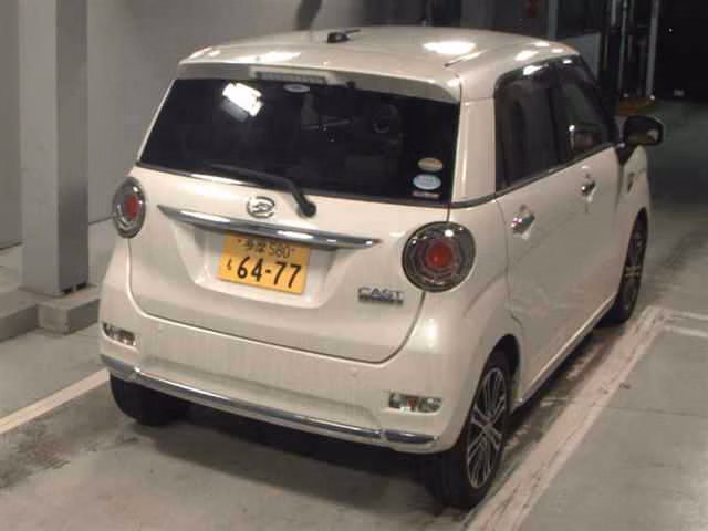 DAIHATSU CAST