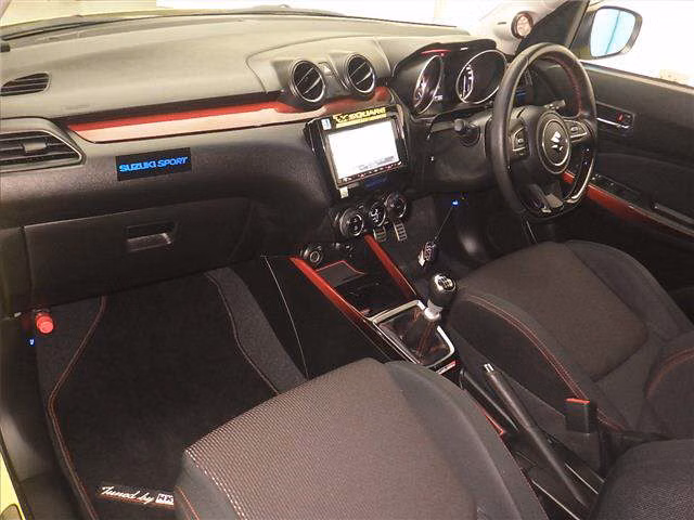 SUZUKI SWIFT