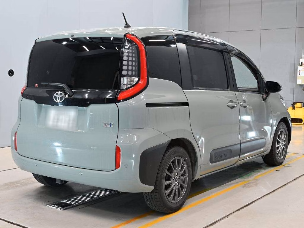 TOYOTA SIENTA