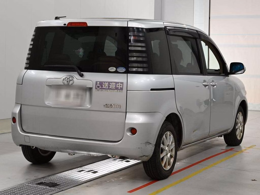 TOYOTA SIENTA