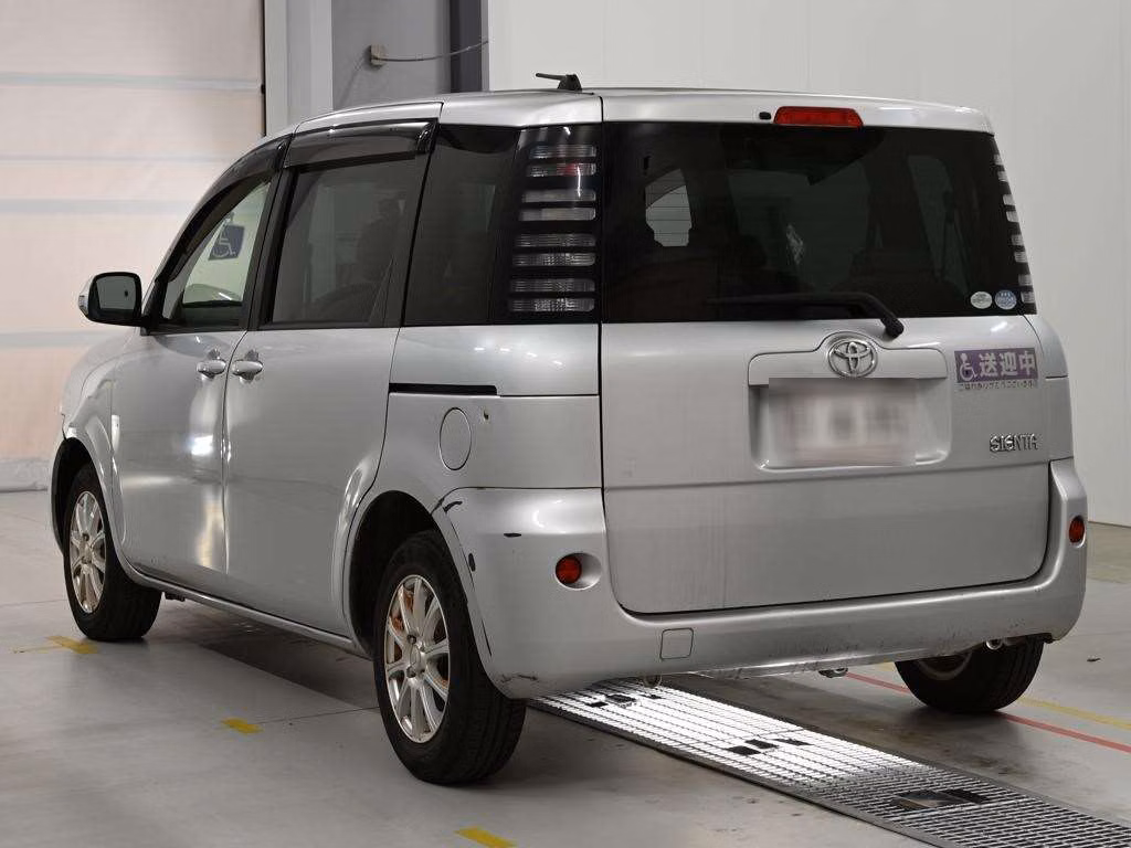 TOYOTA SIENTA
