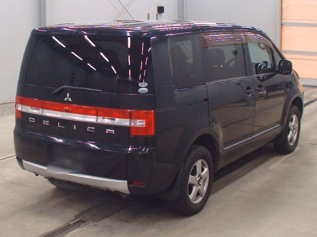 MITSUBISHI DELICA D:5