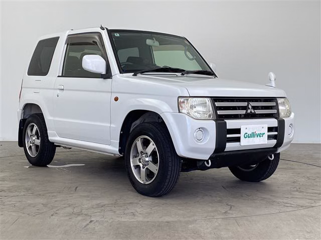 MITSUBISHI PAJERO MINI