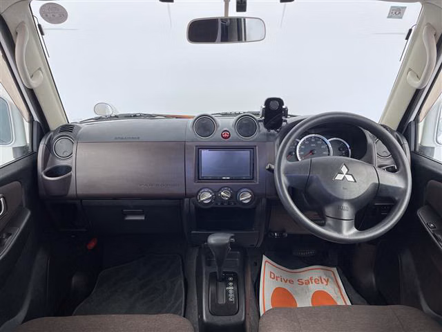 MITSUBISHI PAJERO MINI