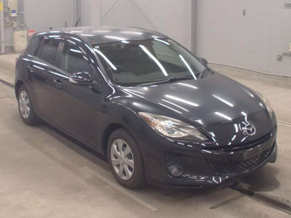 MAZDA AXELA