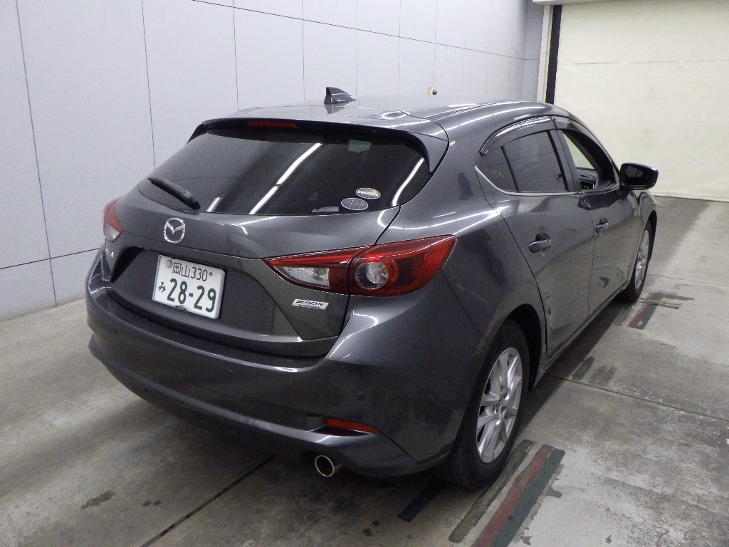 MAZDA AXELA
