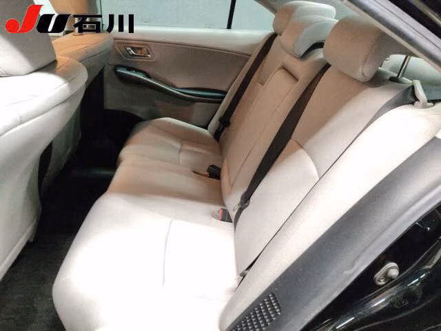 TOYOTA SAI