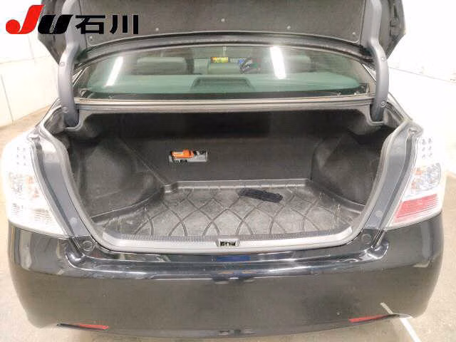 TOYOTA SAI