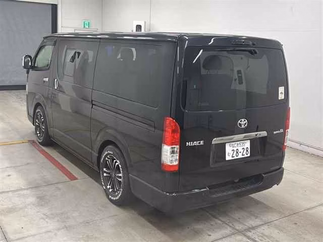 TOYOTA REGIUS ACE