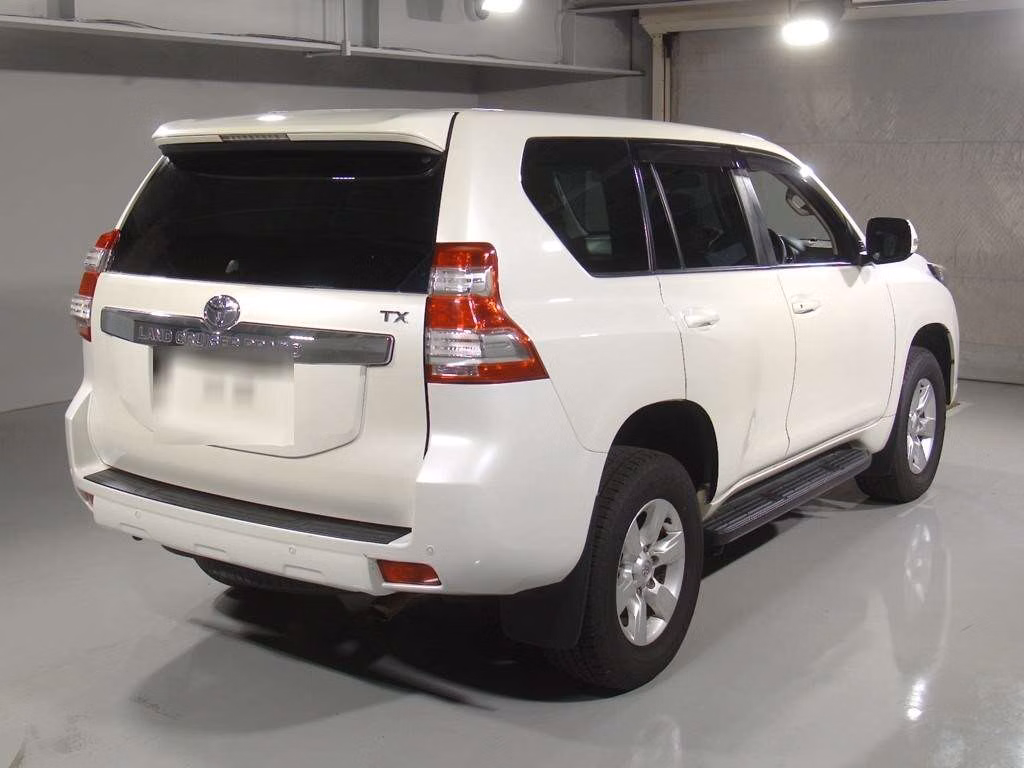 TOYOTA LAND CRUISER PRADO