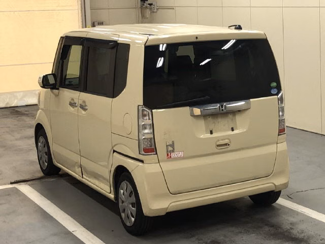 HONDA N-BOX