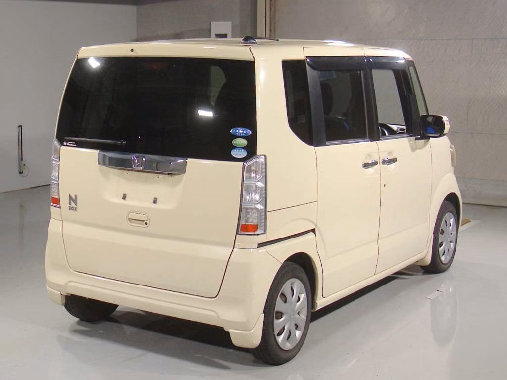 HONDA N-BOX
