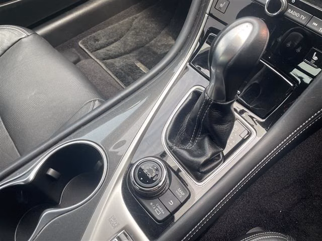 NISSAN SKYLINE