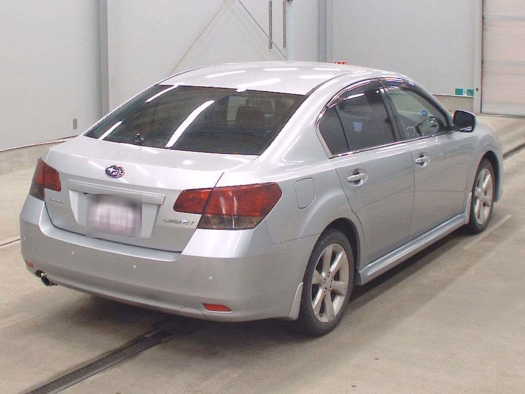 SUBARU LEGACY B4