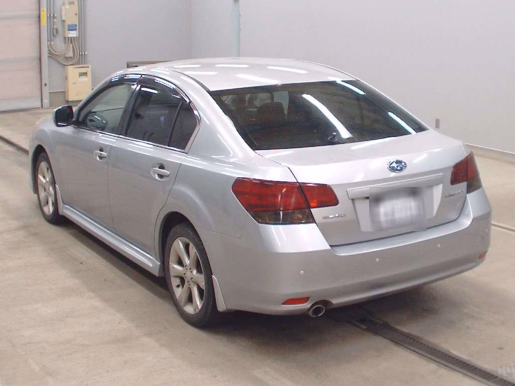 SUBARU LEGACY B4