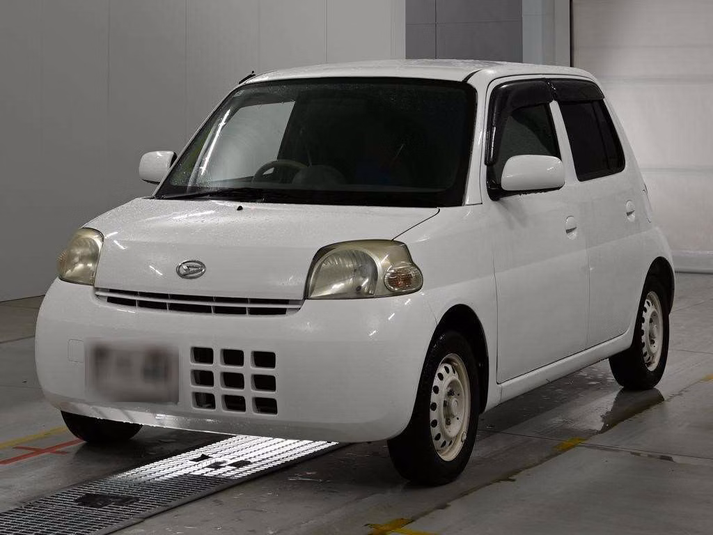 DAIHATSU ESSE