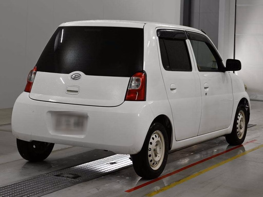 DAIHATSU ESSE