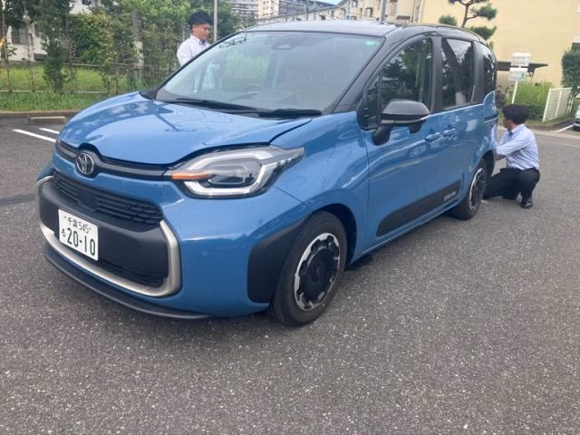 TOYOTA SIENTA