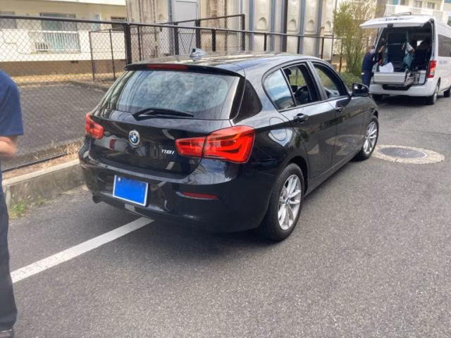 BMW 1-SERIES