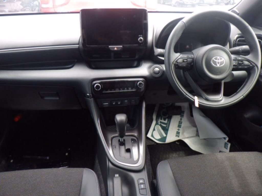 TOYOTA YARIS