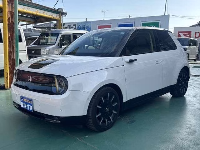 HONDA E
