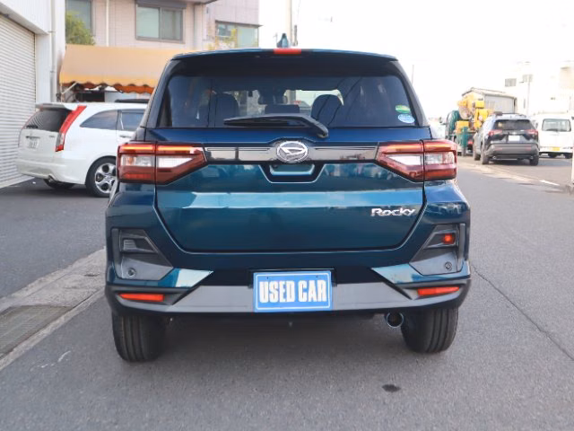 DAIHATSU ROCKY