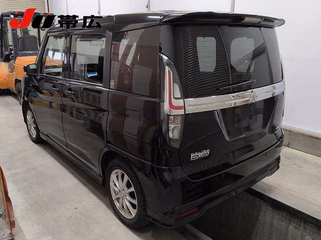 MITSUBISHI DELICA D:2