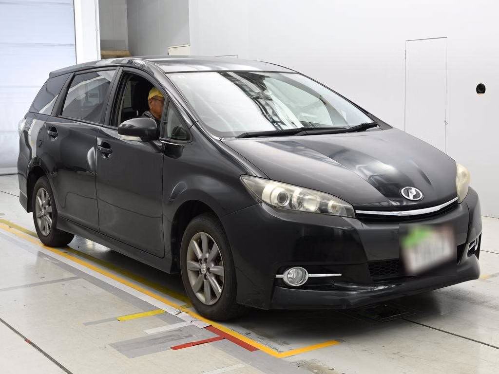 TOYOTA WISH