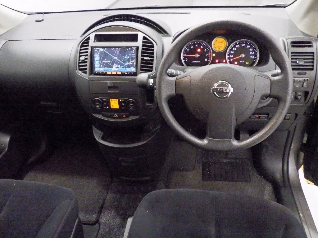 NISSAN LAFESTA