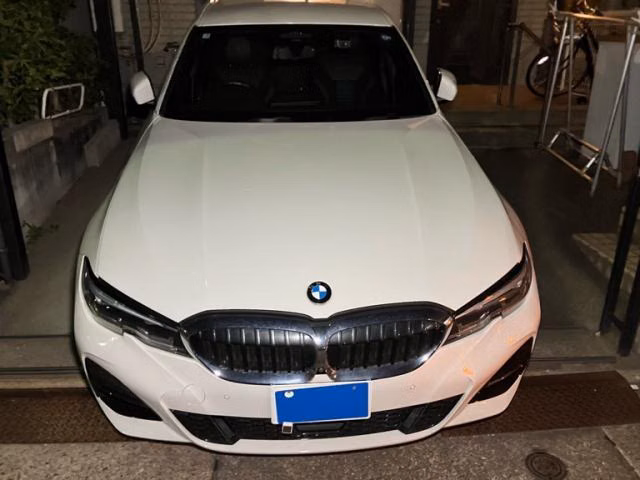 BMW 3-SERIES