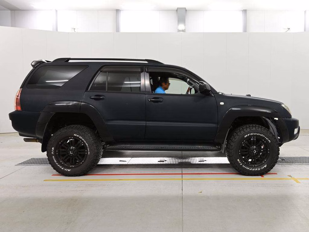 TOYOTA HILUX SURF