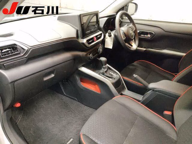 DAIHATSU ROCKY
