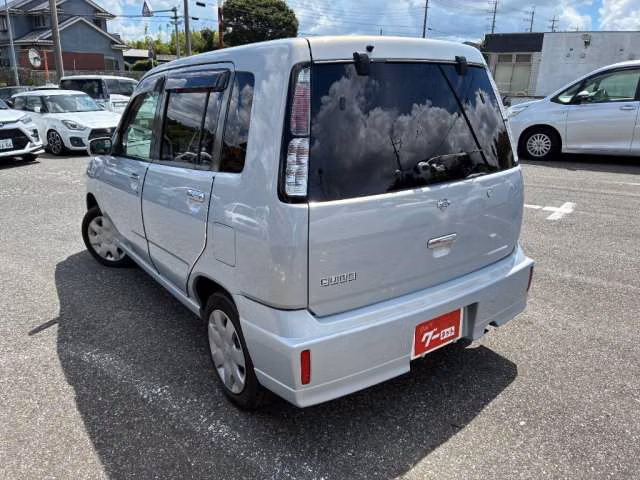 NISSAN CUBE
