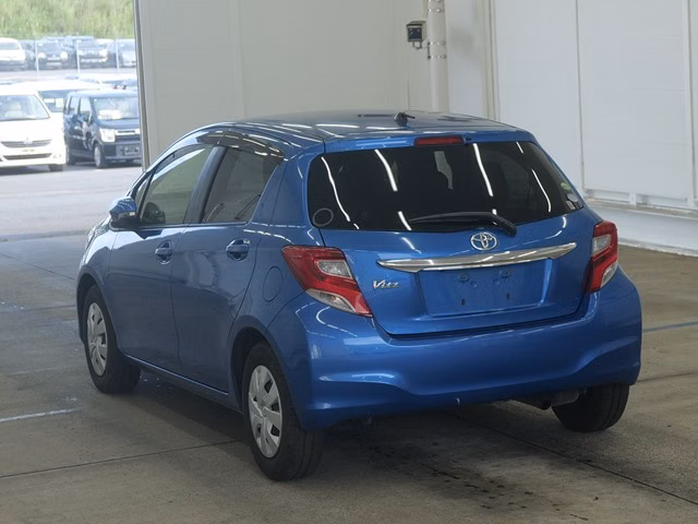 TOYOTA VITZ