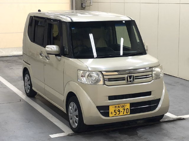 HONDA N-BOX