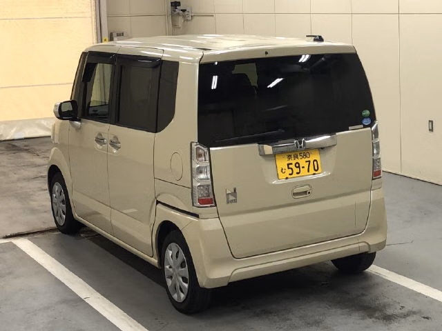 HONDA N-BOX