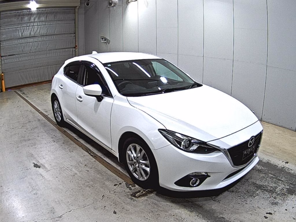 MAZDA AXELA