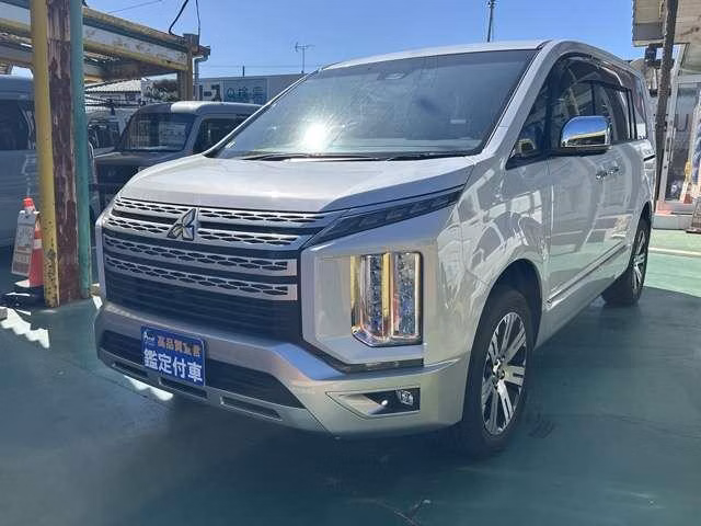 MITSUBISHI DELICA D:5