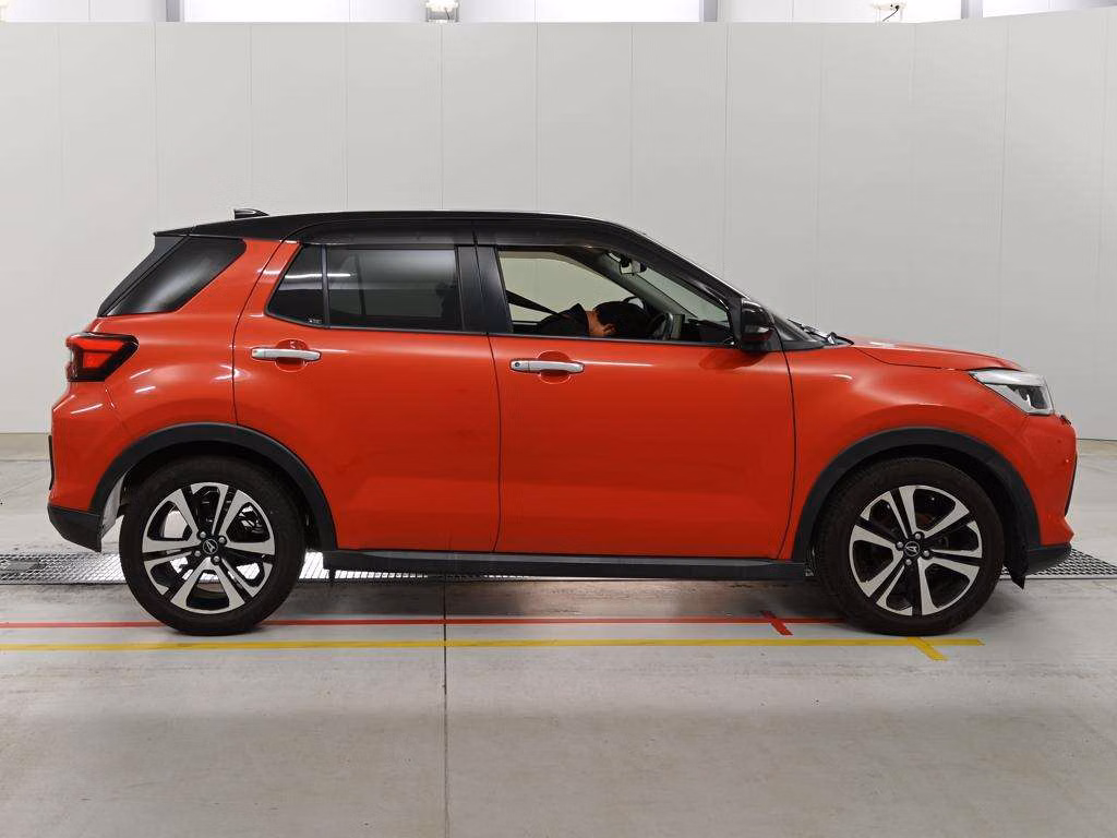 DAIHATSU ROCKY