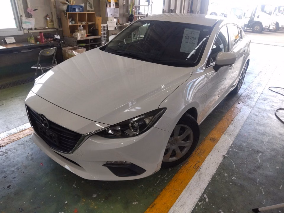 MAZDA AXELA