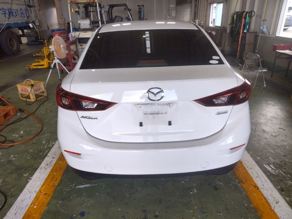 MAZDA AXELA