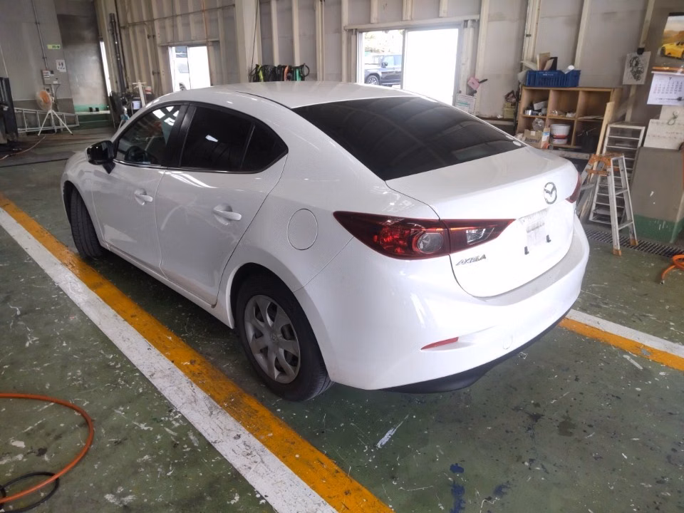 MAZDA AXELA