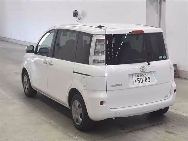 TOYOTA SIENTA